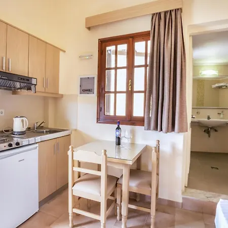 Aphrodite Luxury & Karpathos Town (Pigadia)